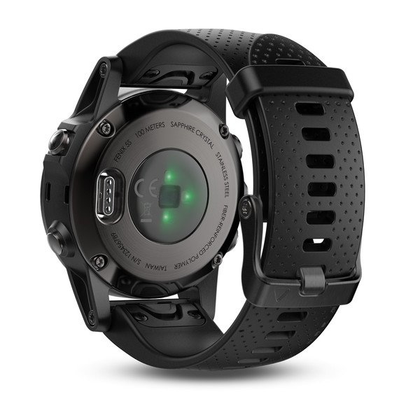 Garmin Svart fēnix® 5S Sapphire med svart armband